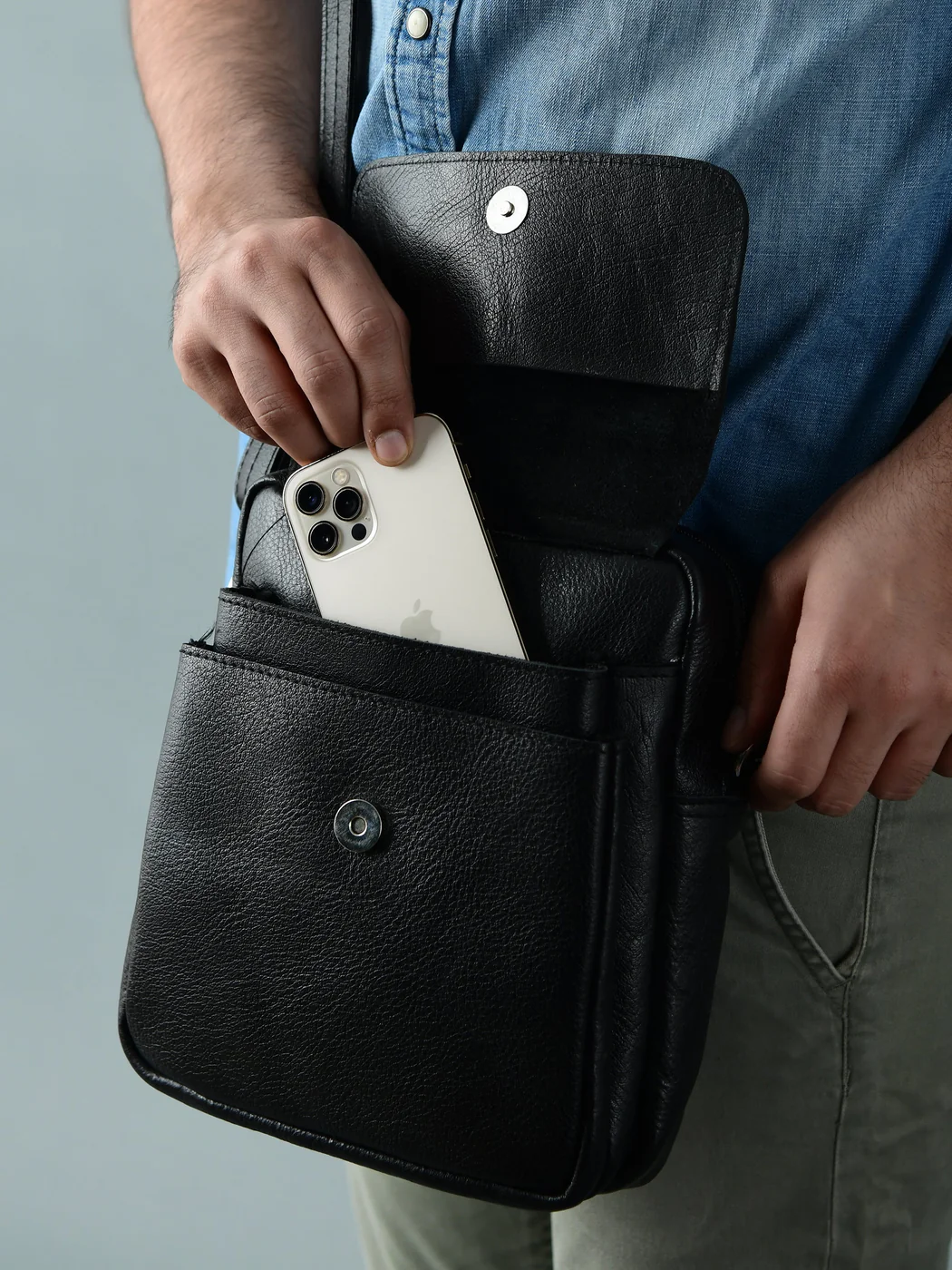 Enzo Black Side Messenger - Image 2